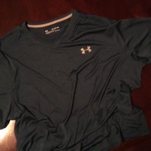 Under Armor v neck T